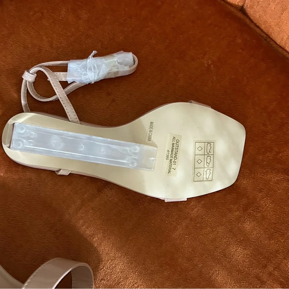 NEW , NUDE WEDGE SANDALS WITH ACRYLIC HEEL - Picture 5 of 5